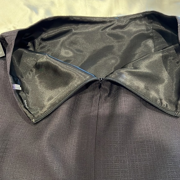 Tahari Pencil Skirt - Picture 8 of 9